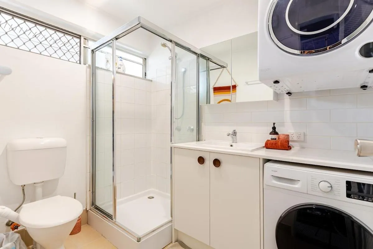 Mid Century Pad 1Bed 1Bath 1Car 10 Mins To Cbd Apartment Brisbane Australia