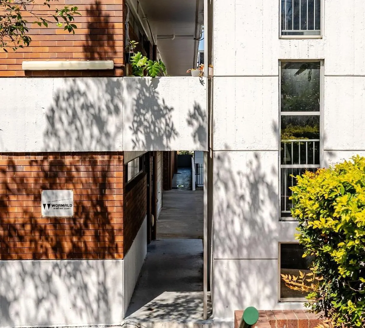 Mid Century Pad 1Bed 1Bath 1Car 10 Mins To Cbd Apartment Brisbane 0*,  Australia